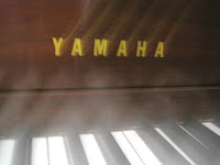 Yamaha CLP430 piano