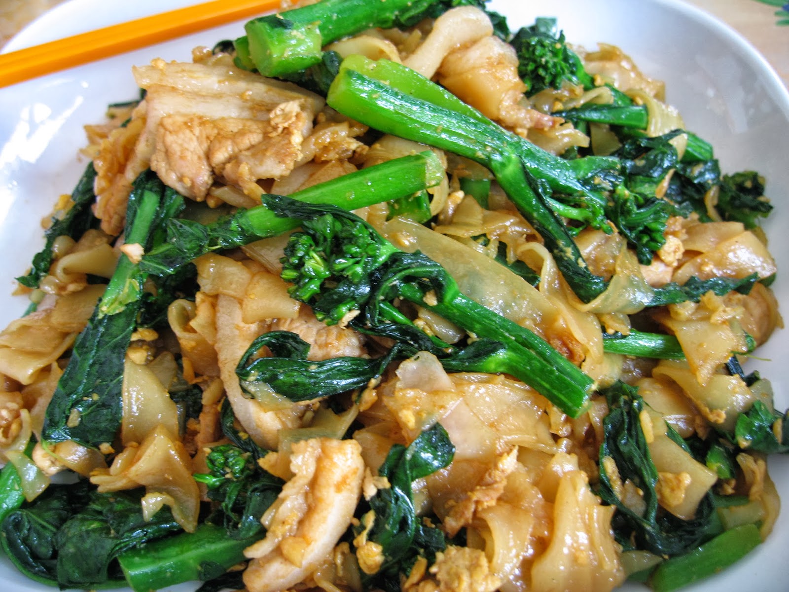 Sumptuous Flavours Pad See Ew (Stirfried Flat Noodles, ThaiStyle)