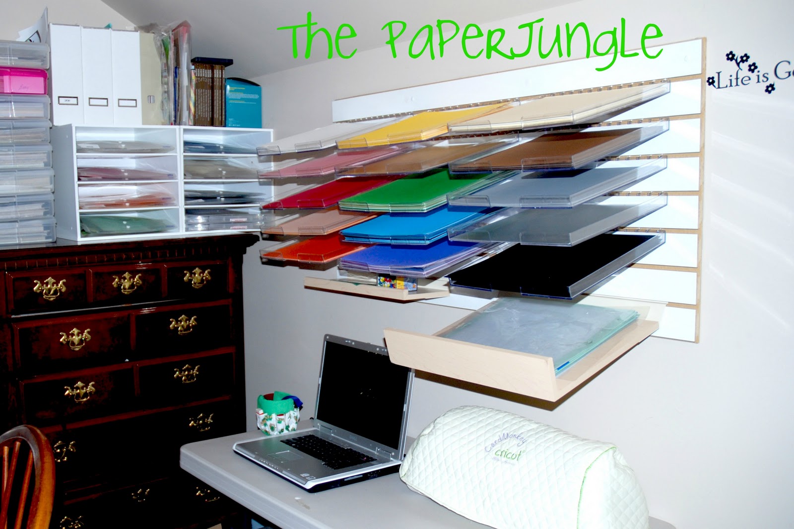 CardMonkey's Paper Jungle: Show Me Your Craft Room Blog Hop - 11/5/11