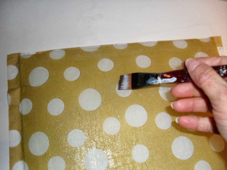 Plato decorado con decoupage