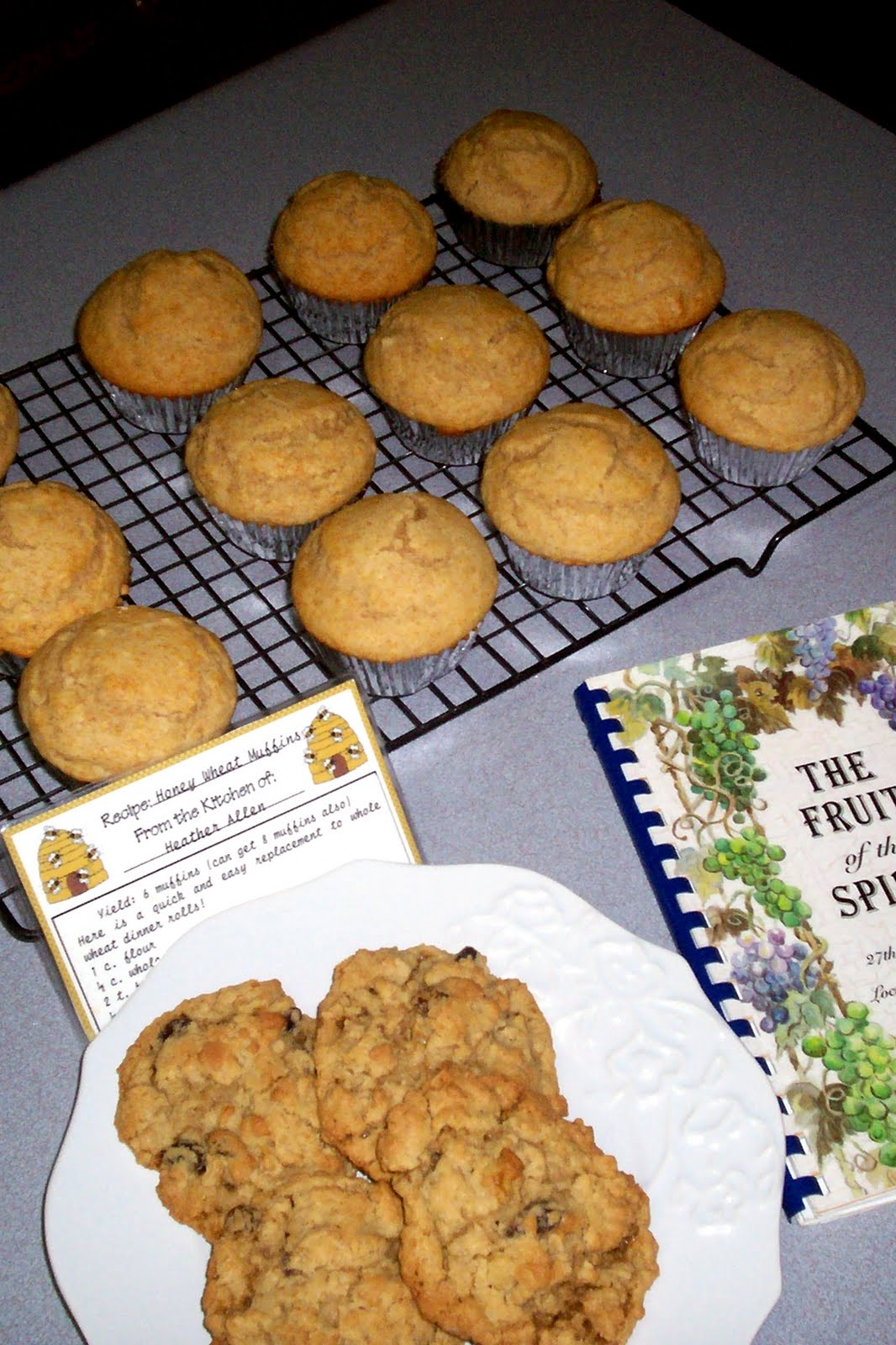 Homemaker&amp;#39;s Journal: Honey Wheat Muffins (Rotation Recipe)