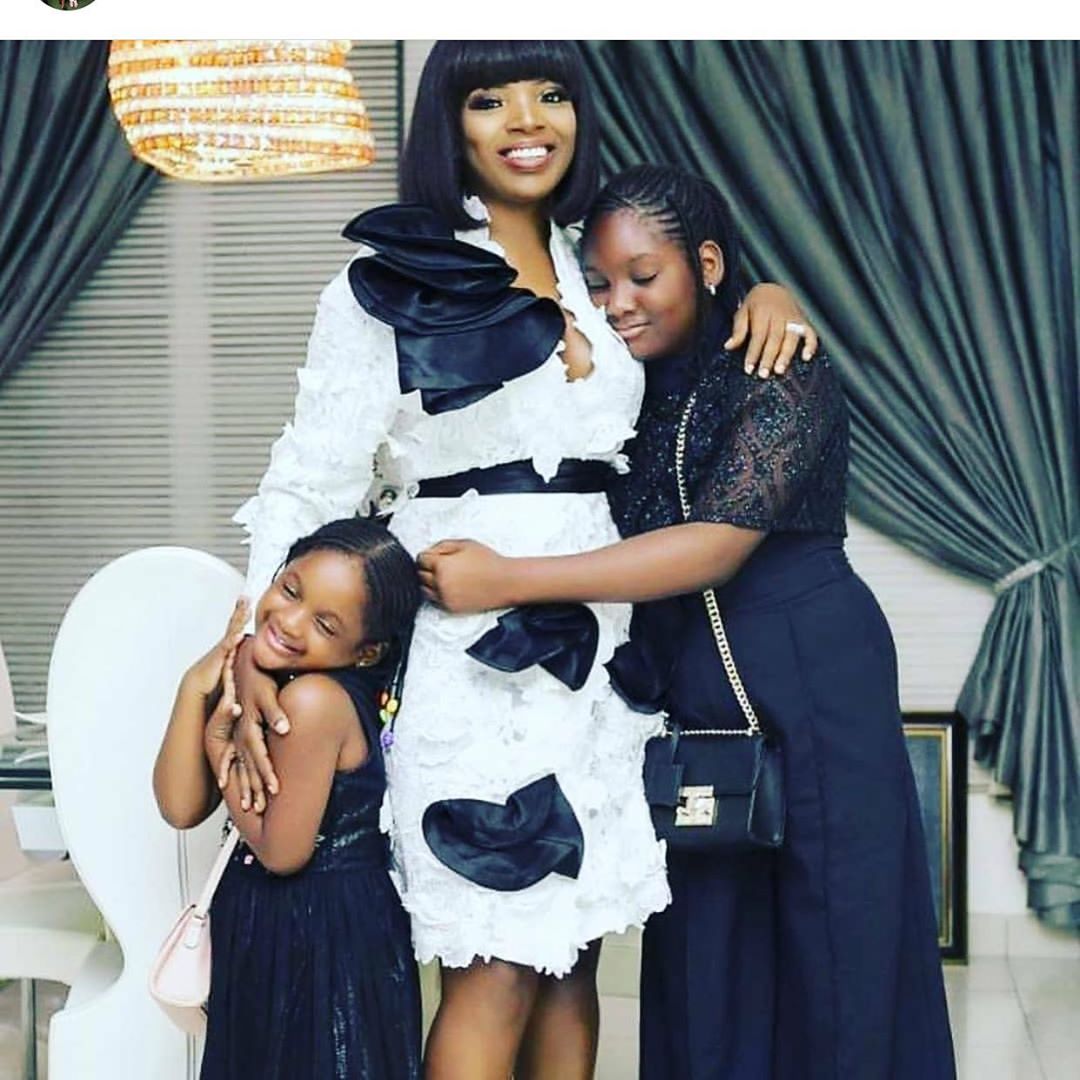 Mother : Isabella Idibia's mother is Annie Macaulay-Idibia. Annie ...