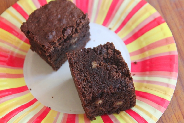 Fudgy Walnut Brownie Recipe Chocolate Walnut Brownies Recipe Yummy