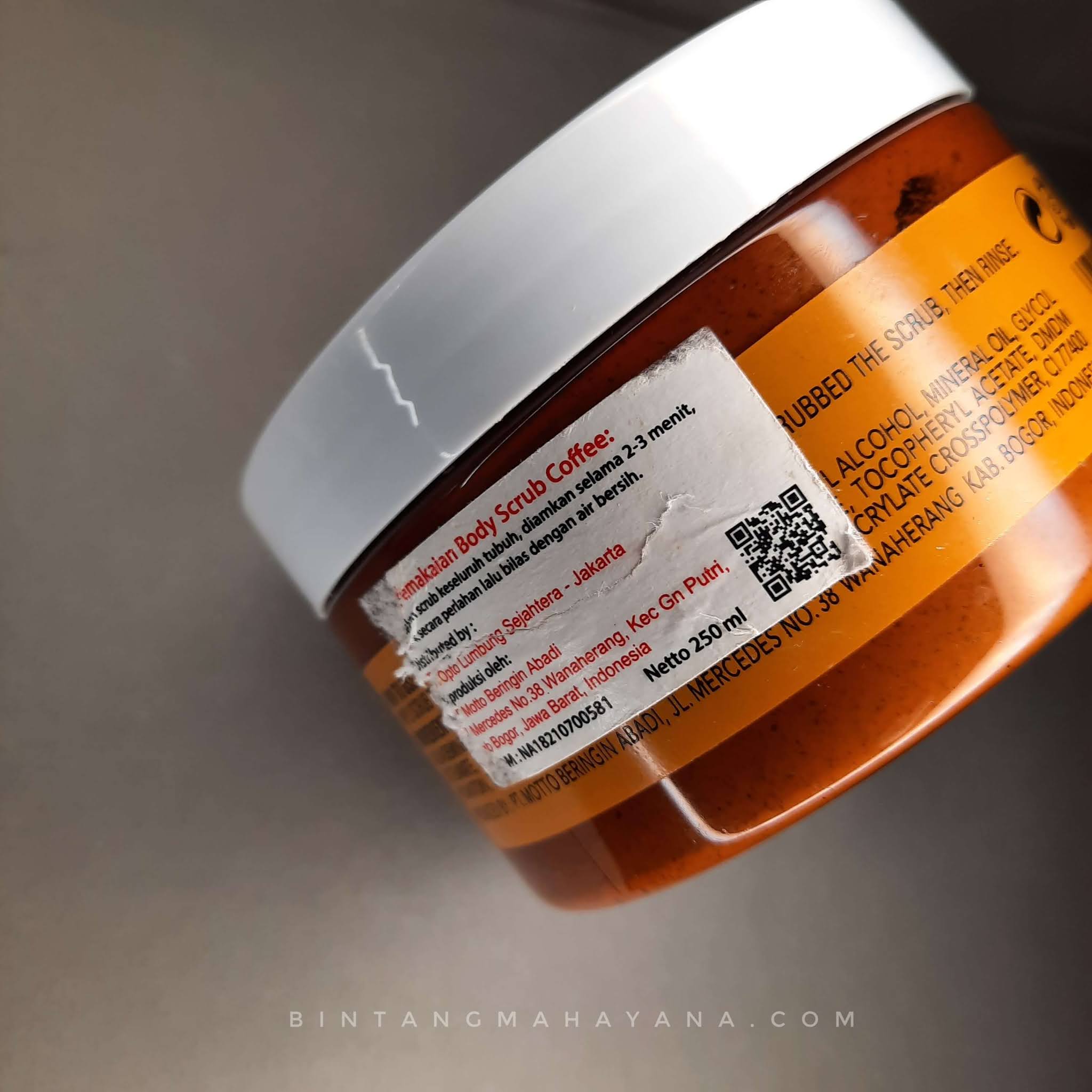 [REVIEW] Scarlett Whitening Body Scrub Coffee & Shower Scrub Coffee