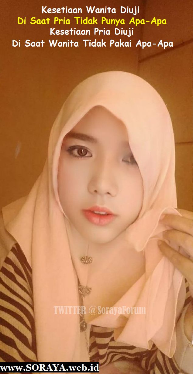 Photo Selfie Soraya Quote Hati Wanita Berjilbab