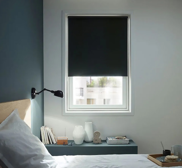 CHAMBRE A COUCHER : COMMENT BIEN LA DECORER SANS SE RUINER 21 Remplacer les rideaux par un store
