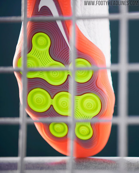 Brandneue Nike React Gato Futsal Schuhe veröffentlicht - Nur Fussball