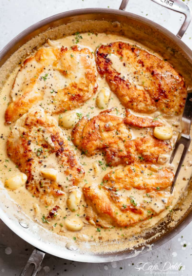 Creamy Garlic Chicken Breasts #garlic #chicken #dinner #healthyfood #recipes Creamy Garlic Chicken Breasts #garlic #chicken #dinner #healthyfood #recipes