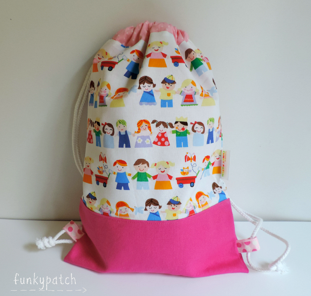 Canastilla para bebé de estilo moderno, personalizada y hecha a mano