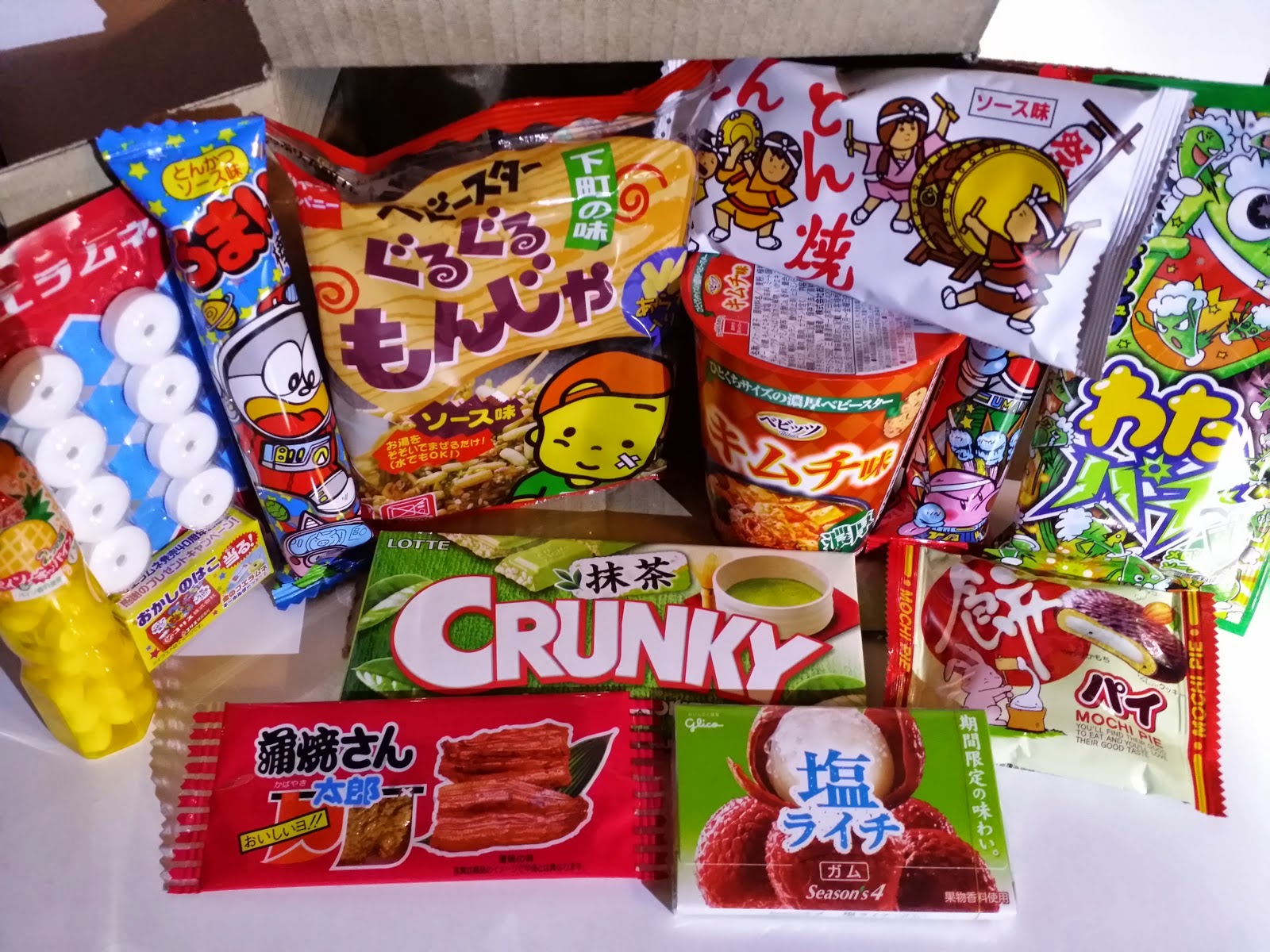 Покупки сладостей. Японские конфеты. Китайские сладости. Японские сладости конфеты. Японские сладости боксы.