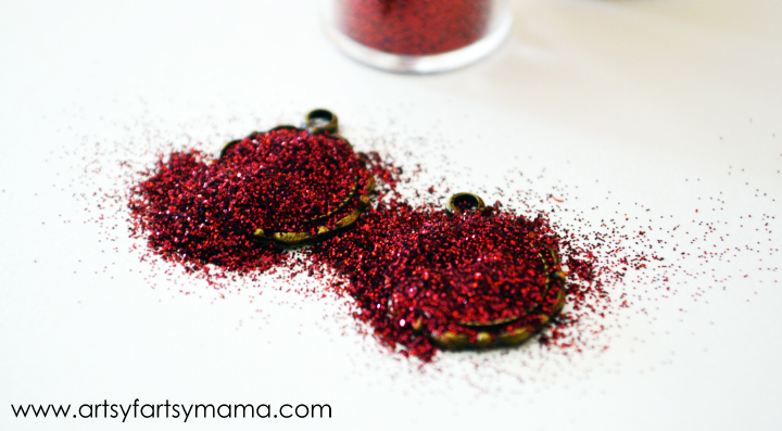 DIY Glitter Earrings at artsyfartsymama.com #jewelry #earrings #glitter