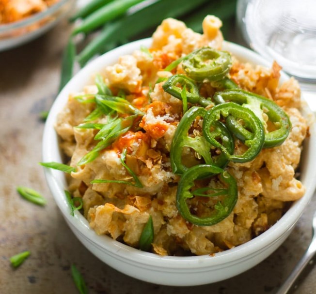 Vegan Jalapeno popper mac and cheese vegetarian dinner
