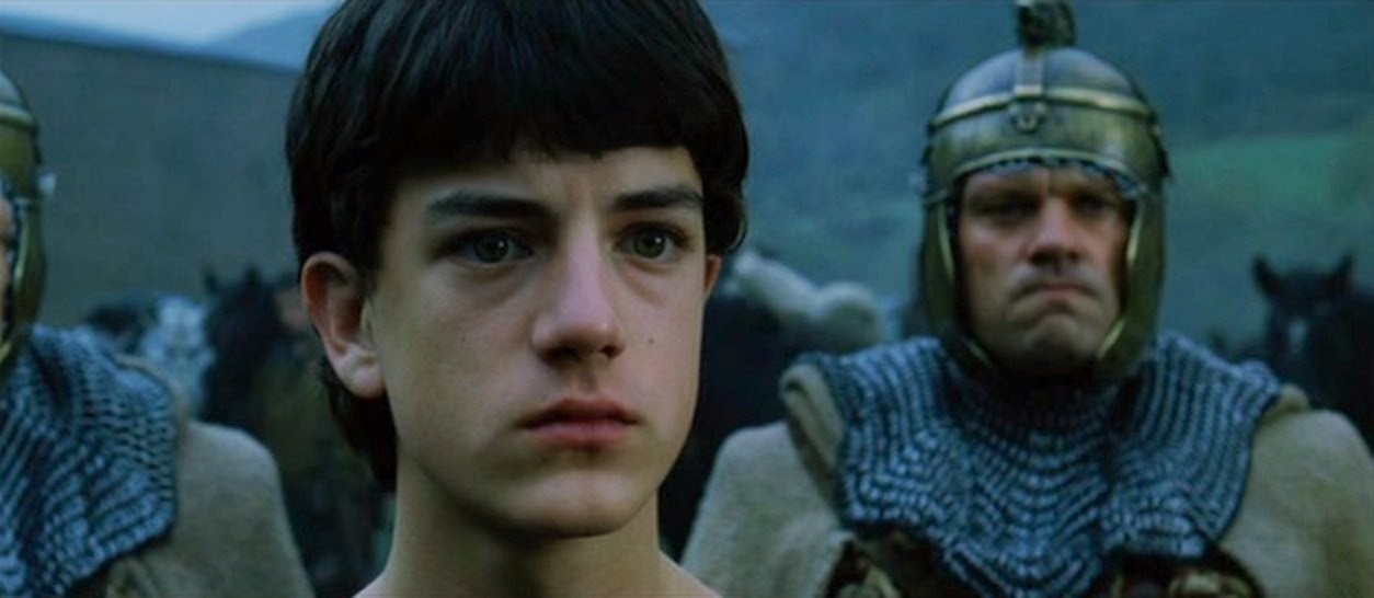 Cast screencaps from Movies and TV Shows King Arthur