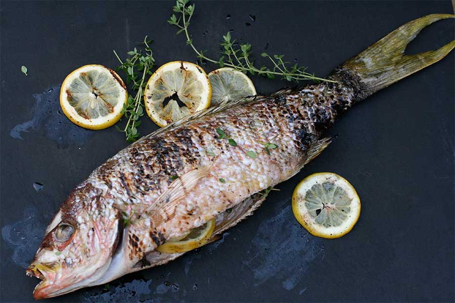 لسيلينيوم، أغنى 10 مصادر للسيلينيوم في الغذاء مع فوائده واعراض نقصه Grilled-fish