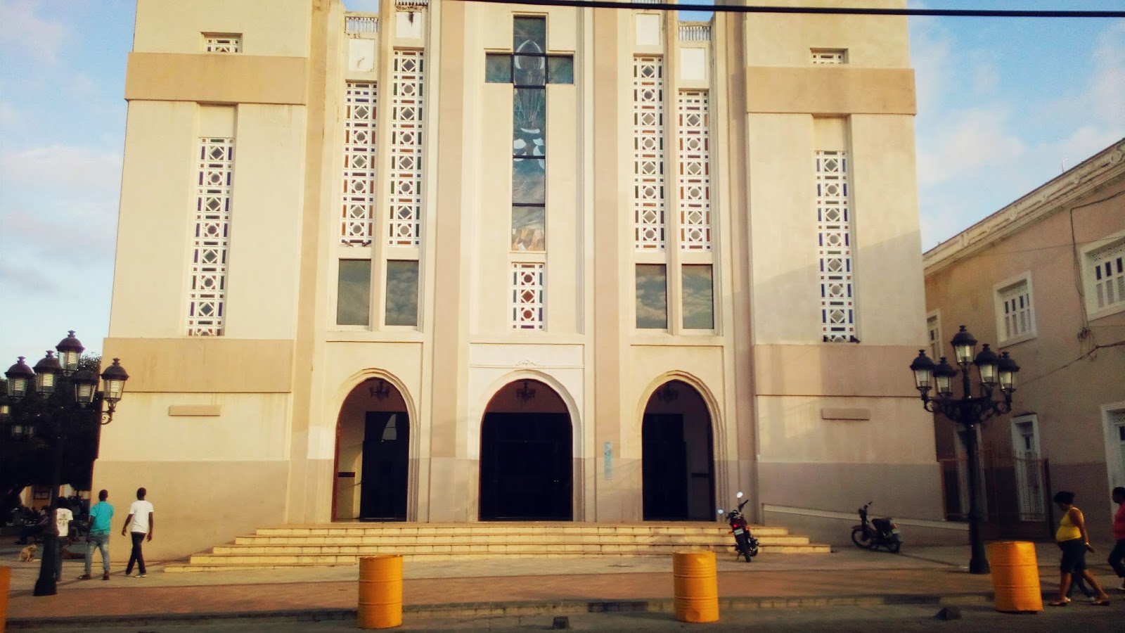 explorando Republica dominicana CATEDRAL SAN FELIPE APOSTOL DE PUERTO