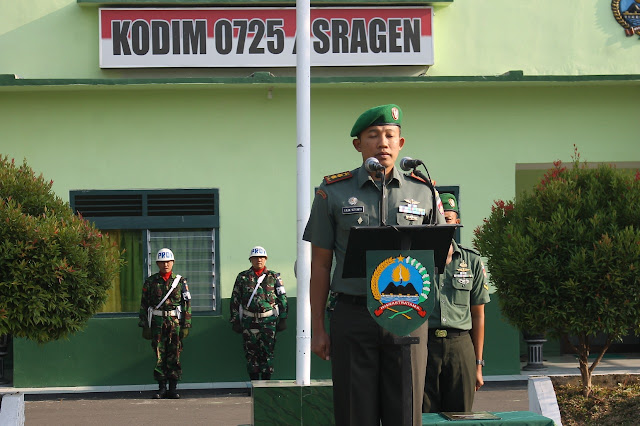 Tingkatkan Rasa Nasionalisme, Dandim Sragen Pimpin Upacara Bendera