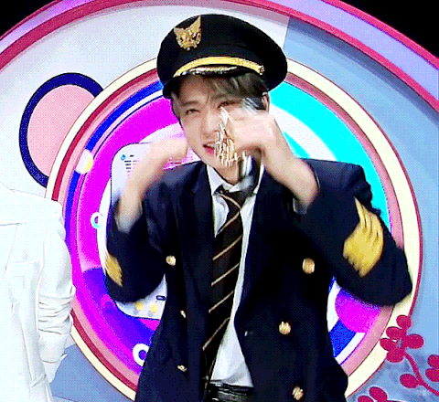 Berdandan Ala Pilot Saat Jadi MC di "Inkigayo", Visual Jaehyun NCT Kembali Jadi Perbincangan 7 download%2B%25285%2529