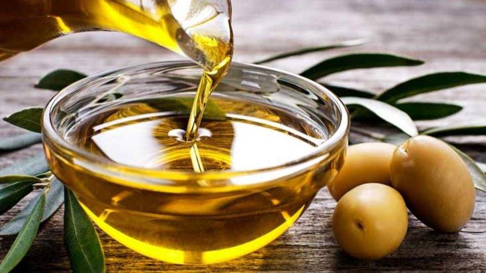 فوائد زيت الزيتون على الريق علي معدة فارغة لمدة 7 أيام وصفة سحرية وقوية ومجربة لتفتيت الدهون العنيدة فوائد زيت الزيتون على الريق علي معدة فارغة لمدة 7 أيام وصفة سحرية وقوية ومجربة لتفتيت الدهون العنيدة