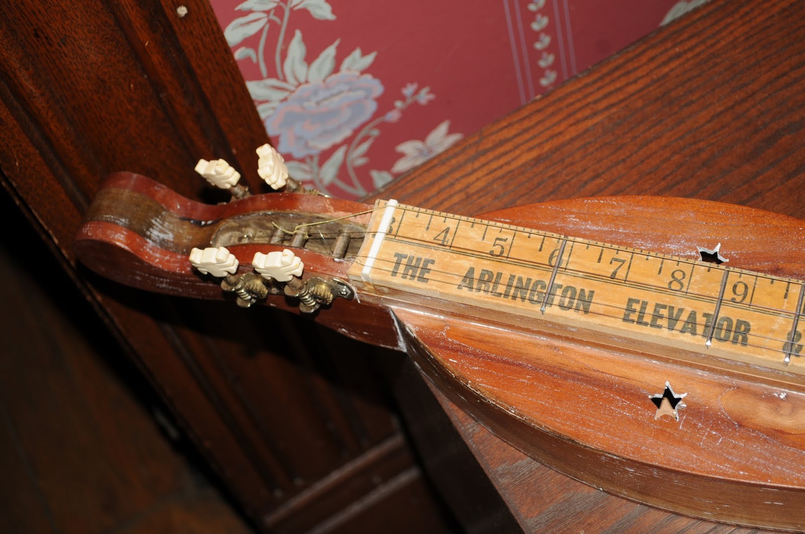 LoFi and DIY Wall hanger to Appalachian dulcimer, or Murphy’s revenge
