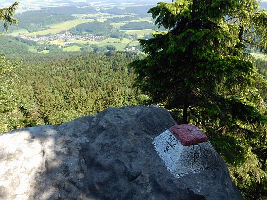 Bor (853 m n.p.m.). Bor (853 m n.p.m.).