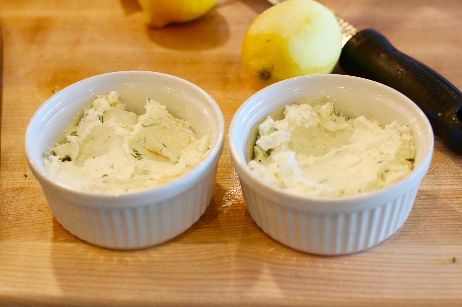 15009 Farmhouse Herbed Lemon Goat Cheese Dip with Toasted Baguette