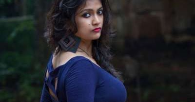 This beautiful model is creating panic in social media with her beauty