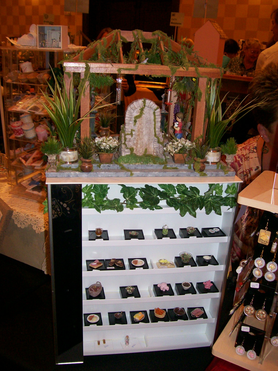 dales_dreams dollhouse miniatures 1/12th or one inch scale Denver