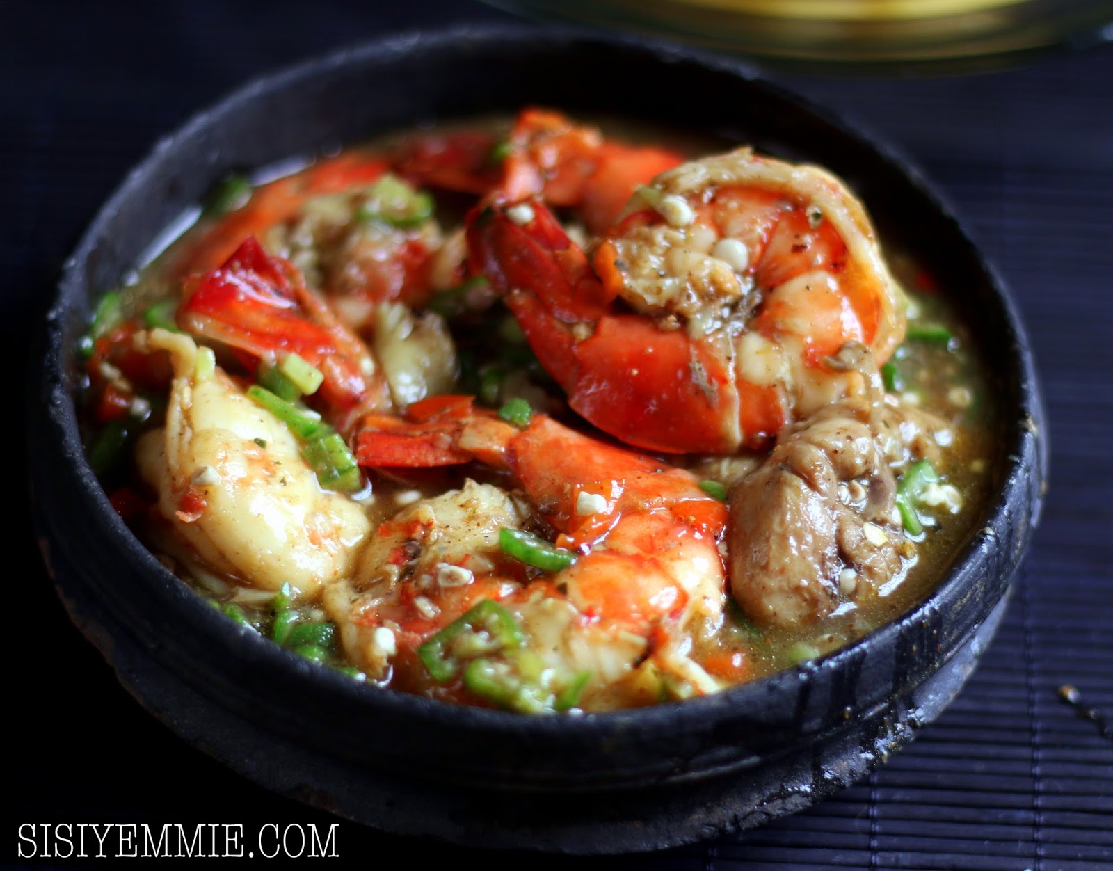 OILLESS OKRA SOUP GBAGBAFOFO (FITFAM FRIENDLY!) SISIYEMMIE