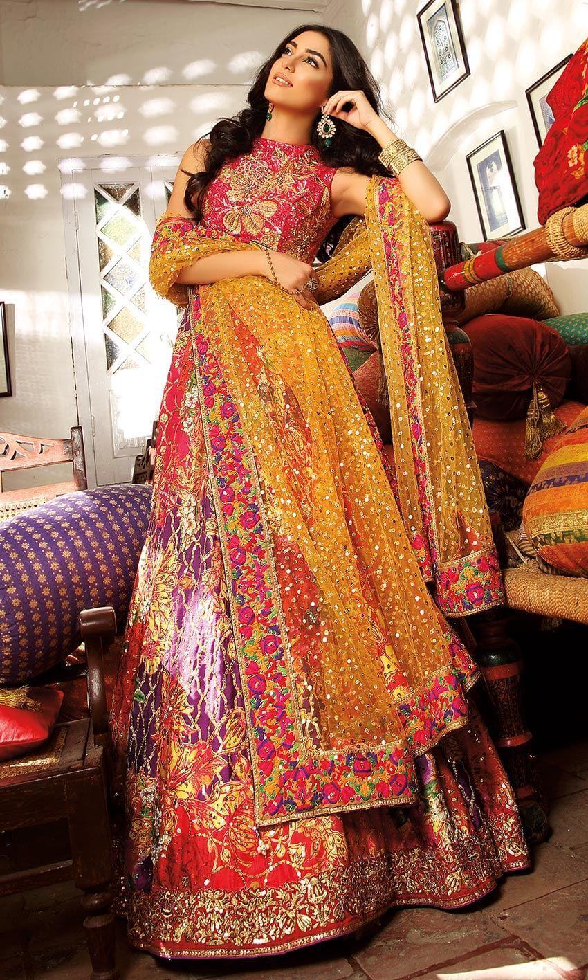 Nomi Ansari beautiful and stylish bridal Pakistani wear collection online
