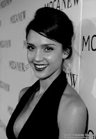 Jessica Alba - Beautifully dressed - Black and White picture 4