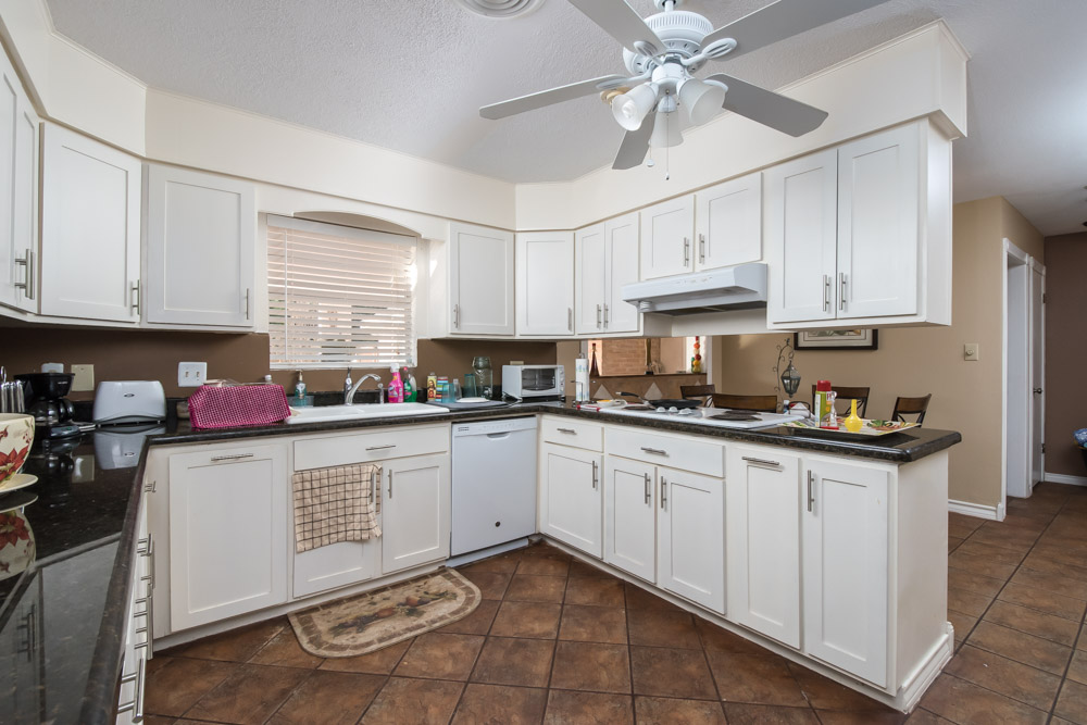 Home For Sale 100 E Whitewing Avenue Mcallen Tx 78501 Rio