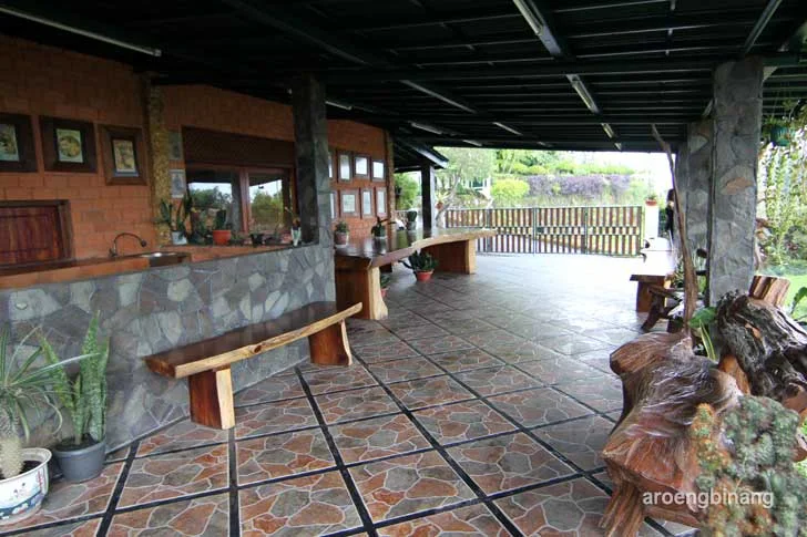 villa la lita gunung bunder