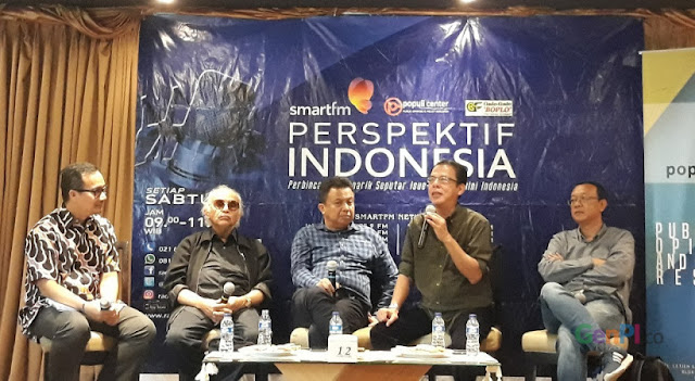 Salim Said: Bangsa Kita Tak Bodoh, Cuma Yang Ngurusnya Enggak Bener! Salim Said: Bangsa Kita Tak Bodoh, Cuma Yang Ngurusnya Enggak Bener!