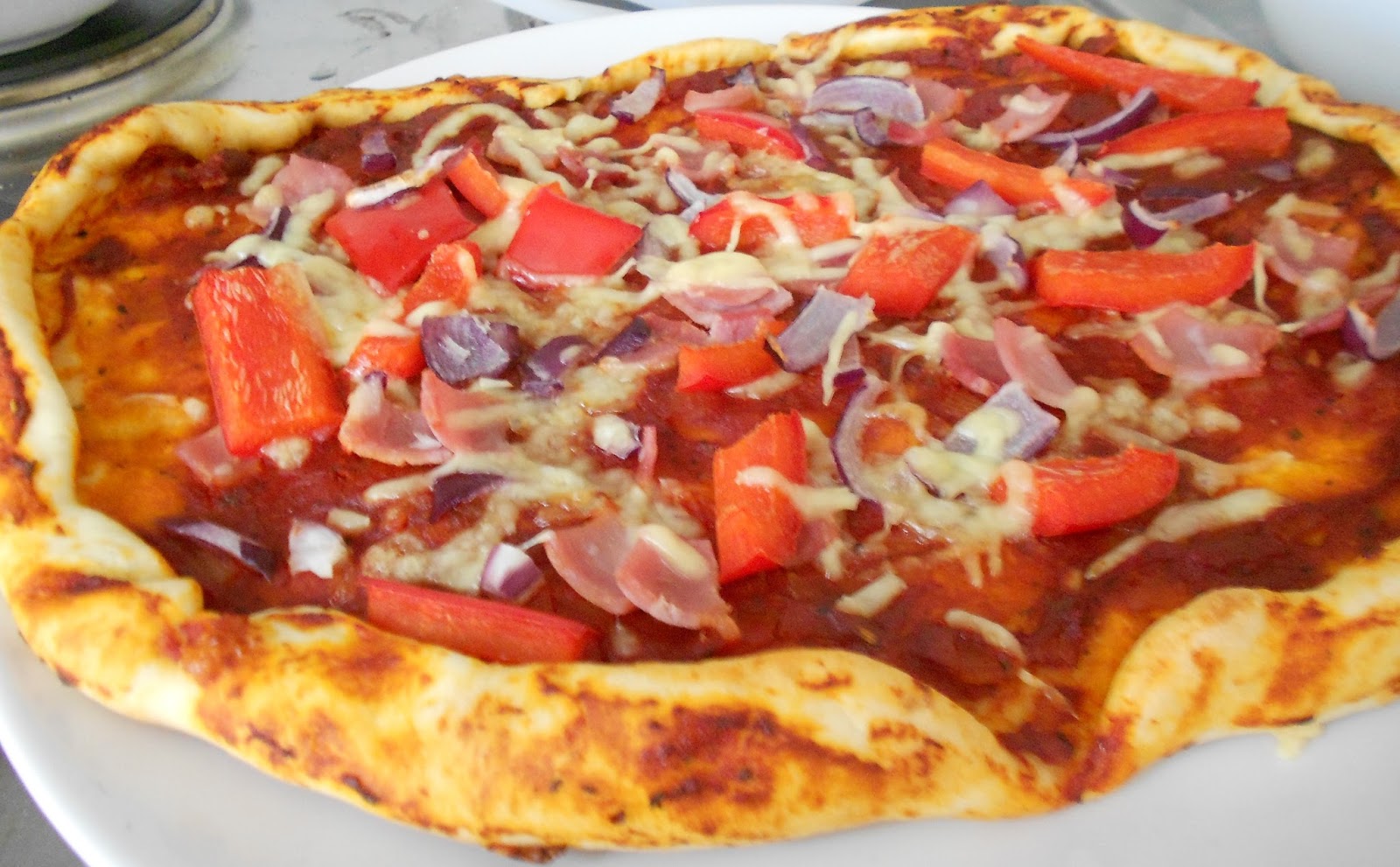 bela devojka: Pizza - komplett selbst gemacht