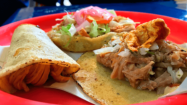 Lechón al horno, “comida de reyes” en Yucatán ??