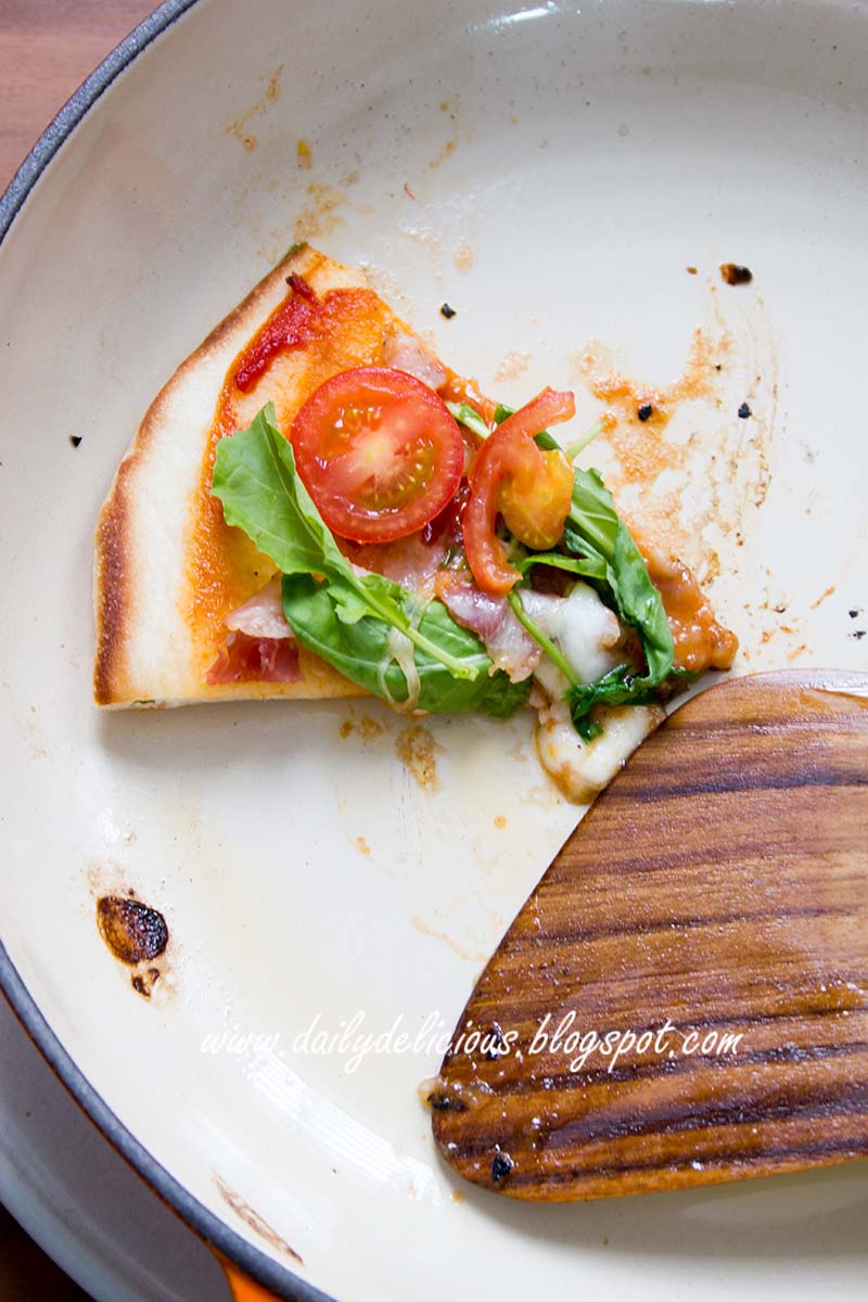 dailydelicious thai Easy Stove top Pizza no Oven needed!