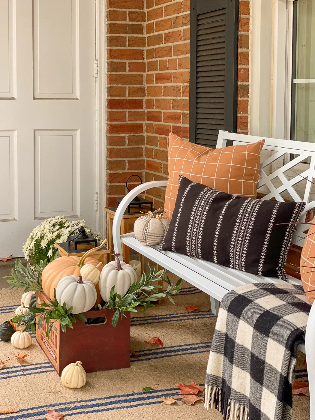 fall front porch decorating ideas, front porch decorating ideas for fall, fall porch decor