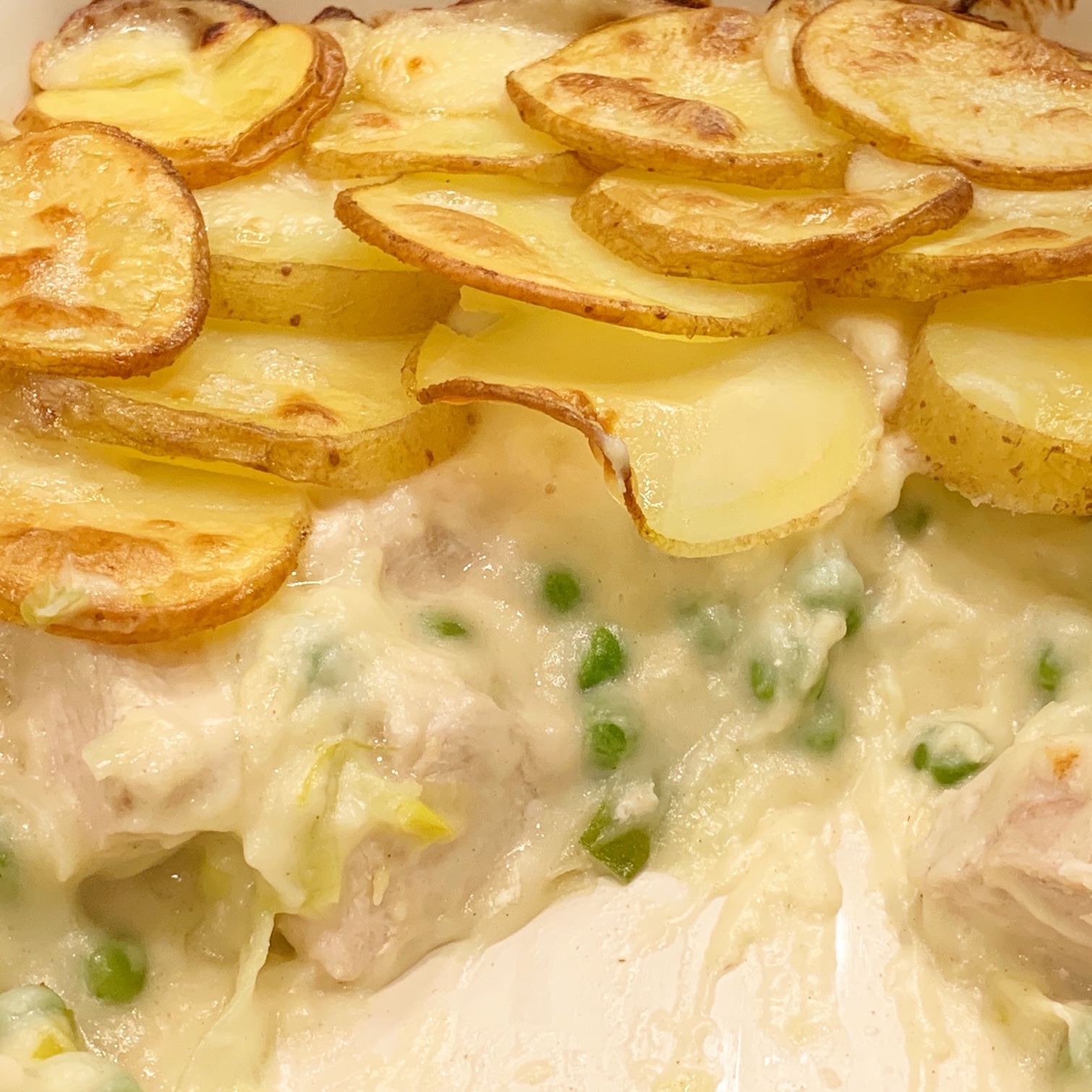 Garlic Chicken and Leek Potato Bake
