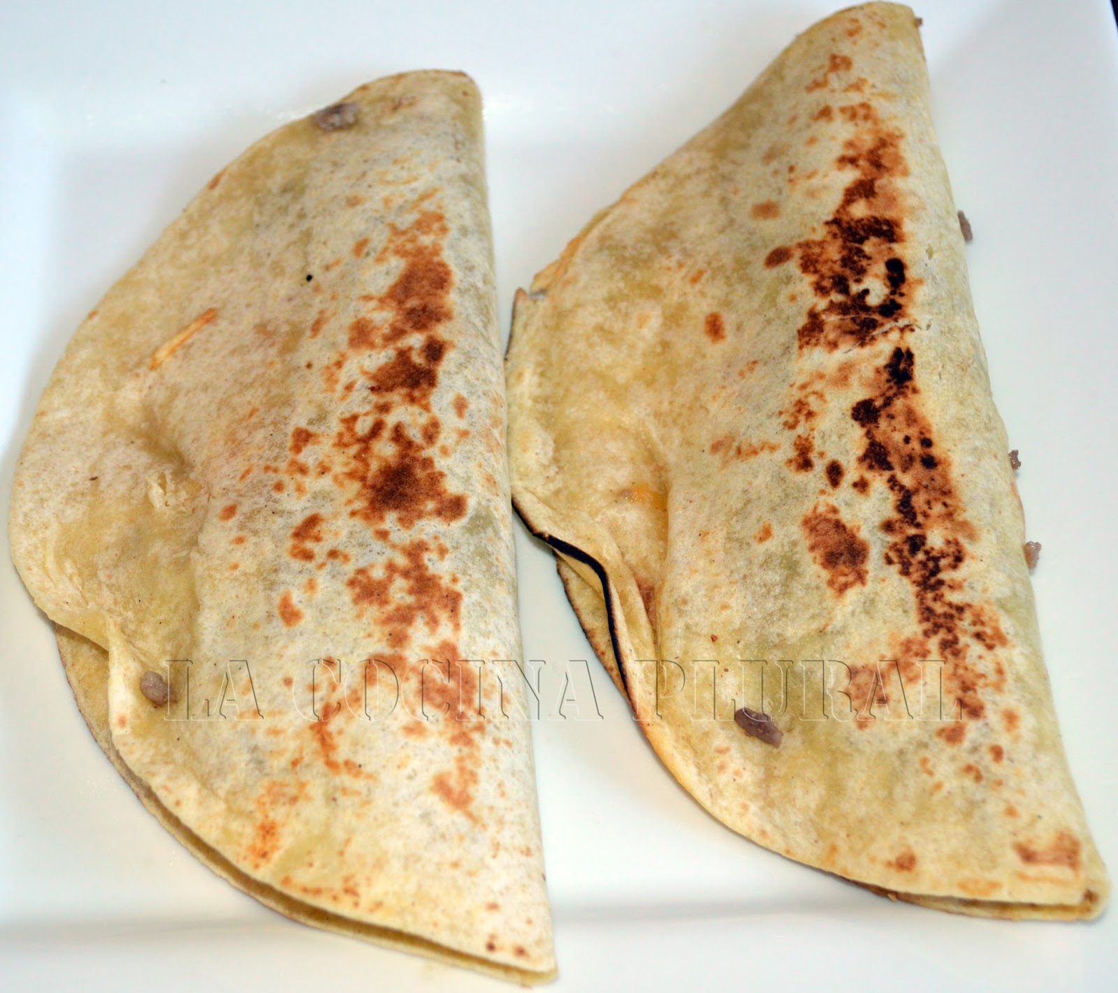 LA COCINA PLURAL QUESADILLAS DE CARNE PICADA