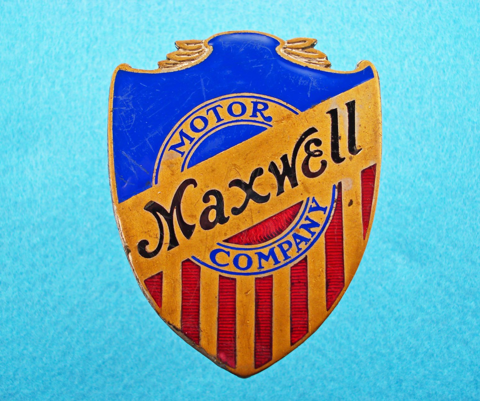 American Auto Emblems MAXWELL