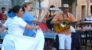 Le bonheur de danser dans la rue  Atelier de rue, fanfare et concert avec l'orchestre Calle Caribe