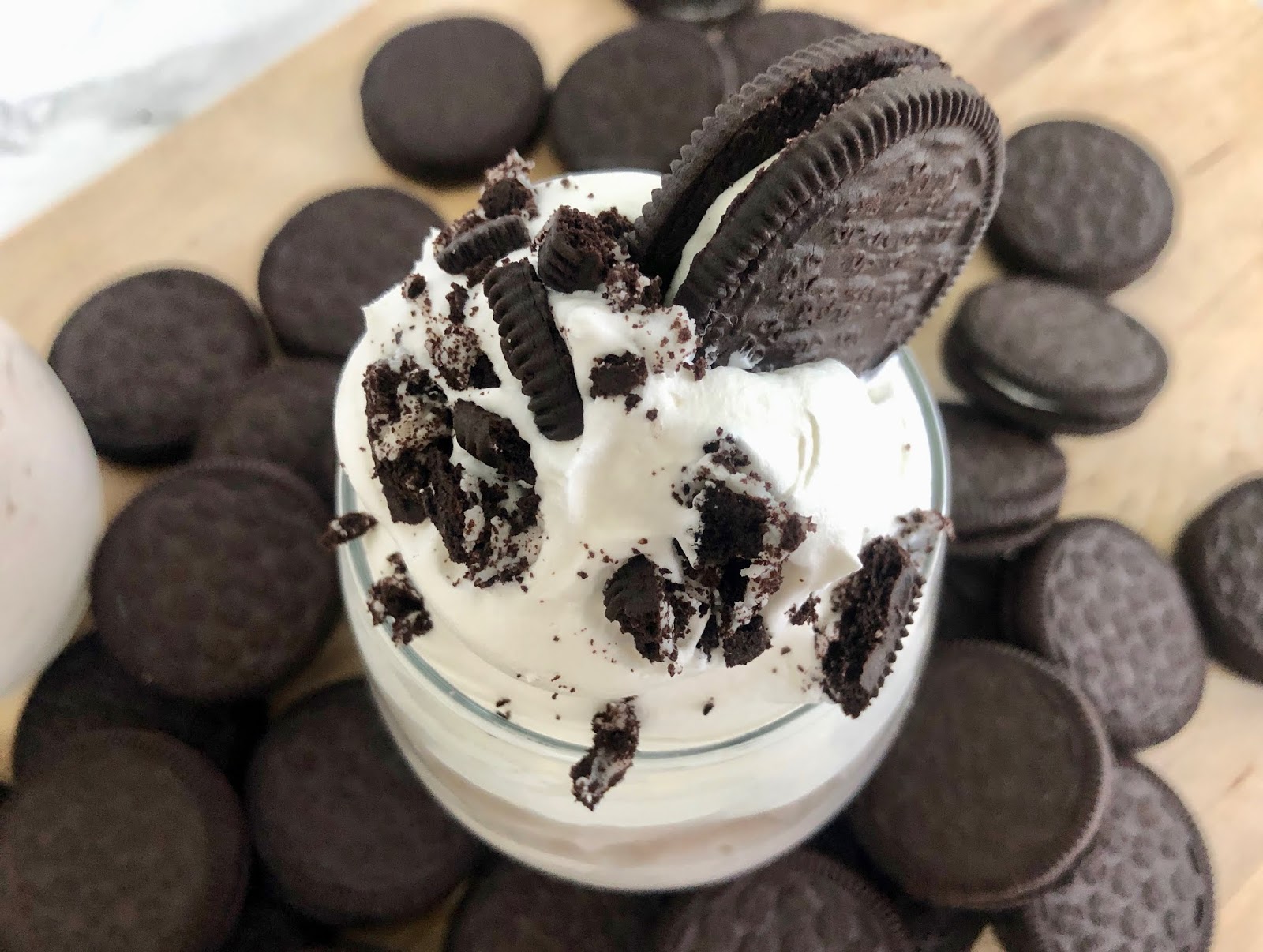 Southern Mom Loves Cookies & Cream Whipped Cheesecake Mousse