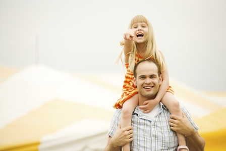 Sudahkah Kita Berterimakasih Pada Ayah? Inilah Alasan Kenapa Kita Harus Melakukannya