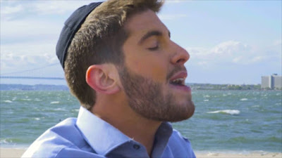 Ahora Naftali está de vuelta con una nueva canción y vídeo musical. La canción, "Godly Tune", se trata de estar en un mundo lleno de confusión constante y por lo tanto, es fácil pensar que no todo es lo mejor. Sin embargo hay que recordar que estamos en el mundo de Di-s, e incluso si no podemos verlo, todo es por el bien. La nueva canción fue escrita, interpretada por, y compuesta por el propio Naftali.