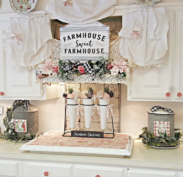 Penny's Vintage Home: Farmhouse Christmas Kitchen featuring Mason