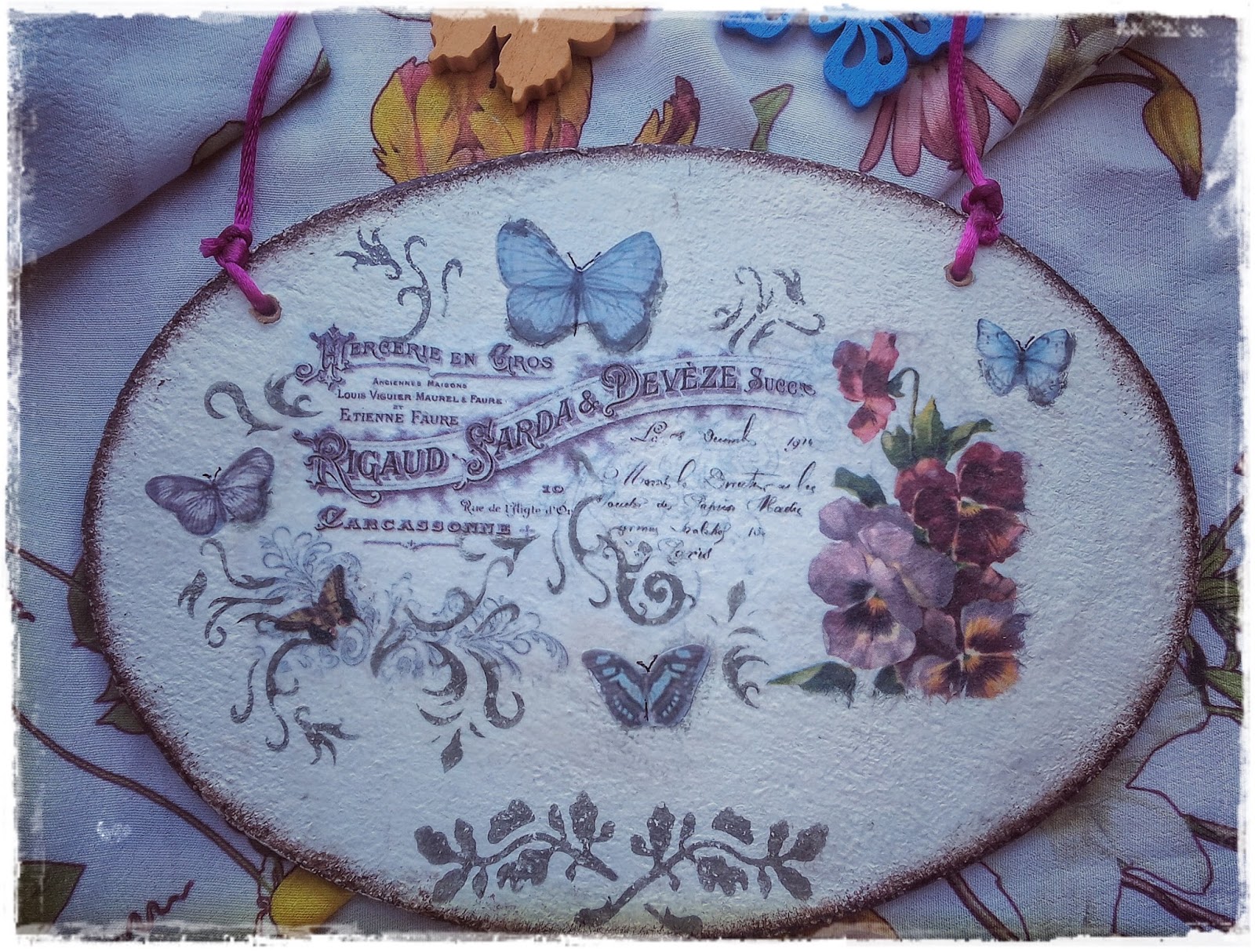 El Refugio de Lirtea DECOUPAGE Y CRAQUELADO SOBRE CONTRACHAPADO