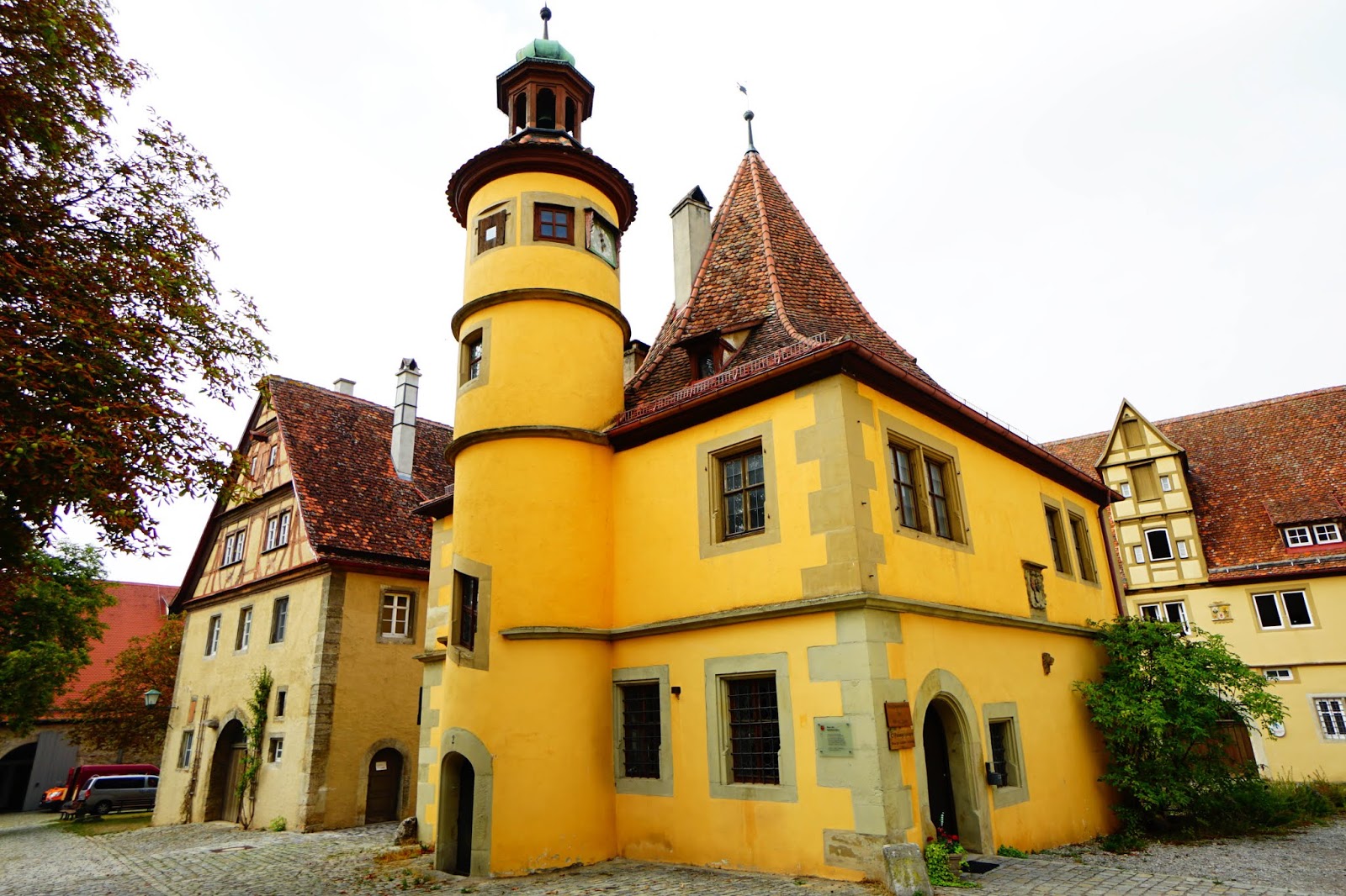 %25E5%25A9%2589%25E7%25BE%258E%25E7%2584%25A6%25E6%2585%25AE-beautyanxiety-Rothenburg%2Bob%2Bder%2BTauber-%25E6%2595%2591%25E6%25BF%259F%25E9%2599%25A2%25E7%25A8%259C%25E5%25A0%25A1%25E8%2588%2587%25E8%25A1%258C%25E6%2594%25BF%25E5%25AE%2598%25E9%2582%25B8%2BSpitalkirche%2B%2526%2BHegereiterhaus-DSC05090.jpg