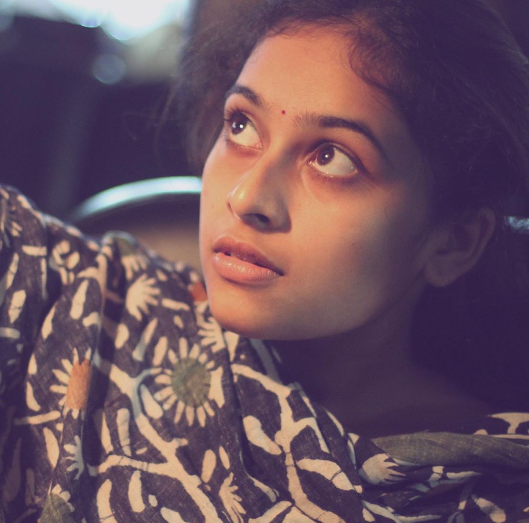 Actress Sri Divya No Makeup No Filter Look Photos Minmini