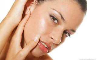 Cuidados com a pele e cabelos oleosos | Clínica Weiss | Hugo Weiss Dermatologista