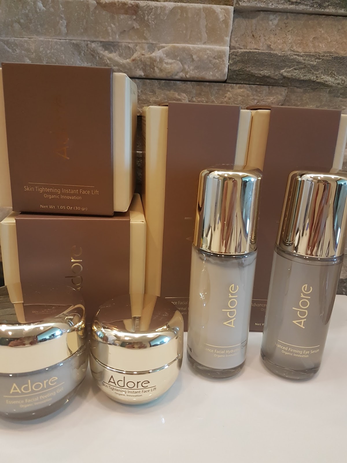 ...A Tale Of Two Sisters! ADORE CUIDADO DE LA PIEL